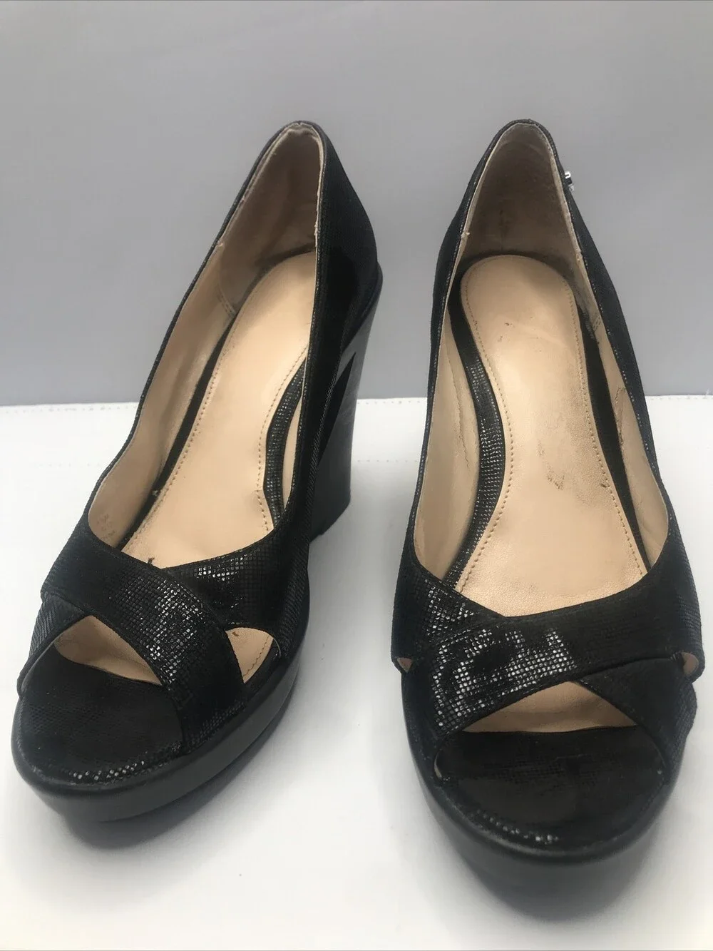 CALVIN KLEIN Women's Black Roze Mini Square Print Peep Toe Wedge Pumps Size 8.5M